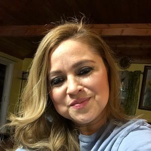 Meet your Posher, Everlyn